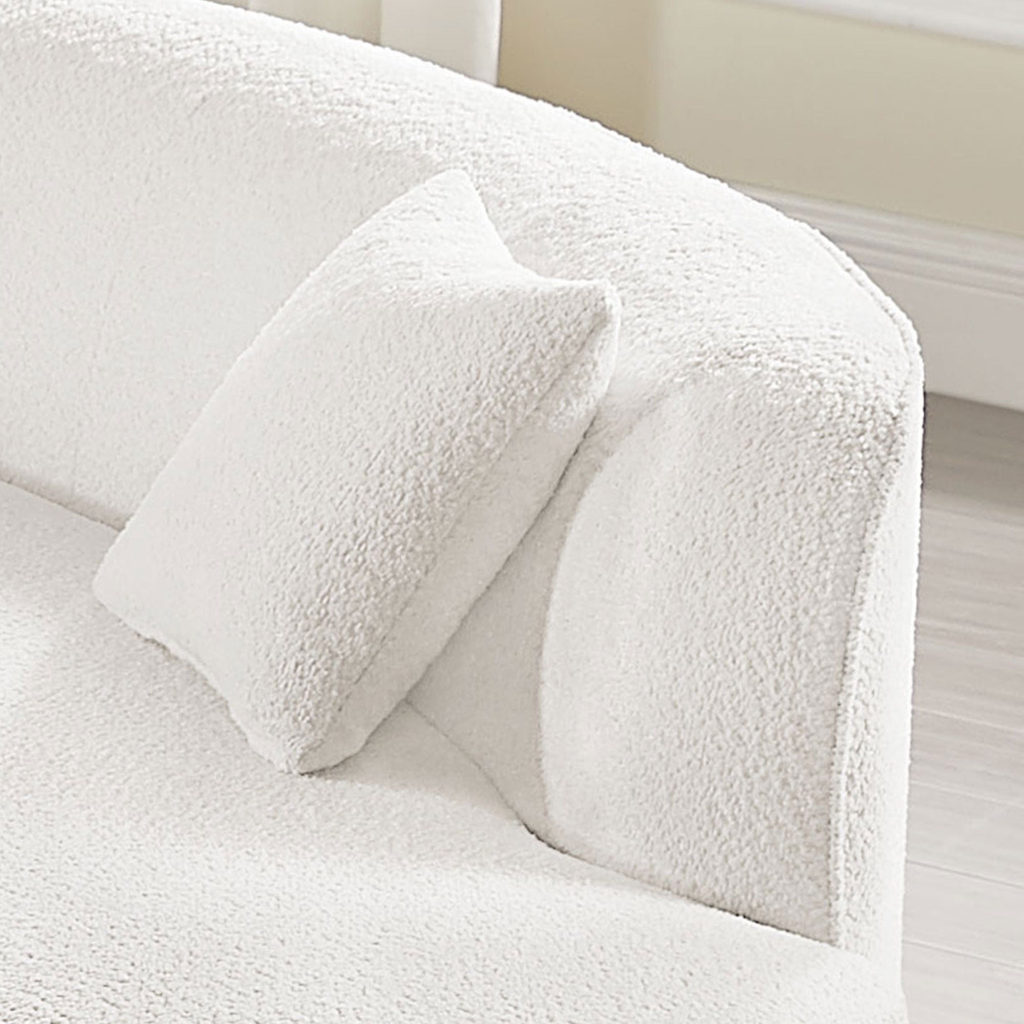 Luxury Modern Style Living Room Upholstery Curved Sofa with Chaise